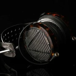 Flagship Headphones Audeze - LCD-5