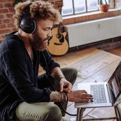 Beyerdynamic - DT 770 PRO Headphones For Beginners