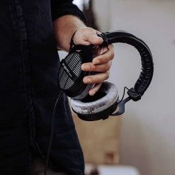 Beyerdynamic - DT 990 Pro Headphones For Beginners
