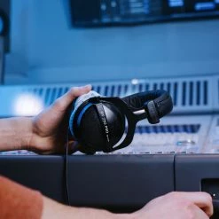 Beyerdynamic - DT 770 PRO Headphones For Beginners