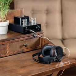 Monoprice - Monolith M1060