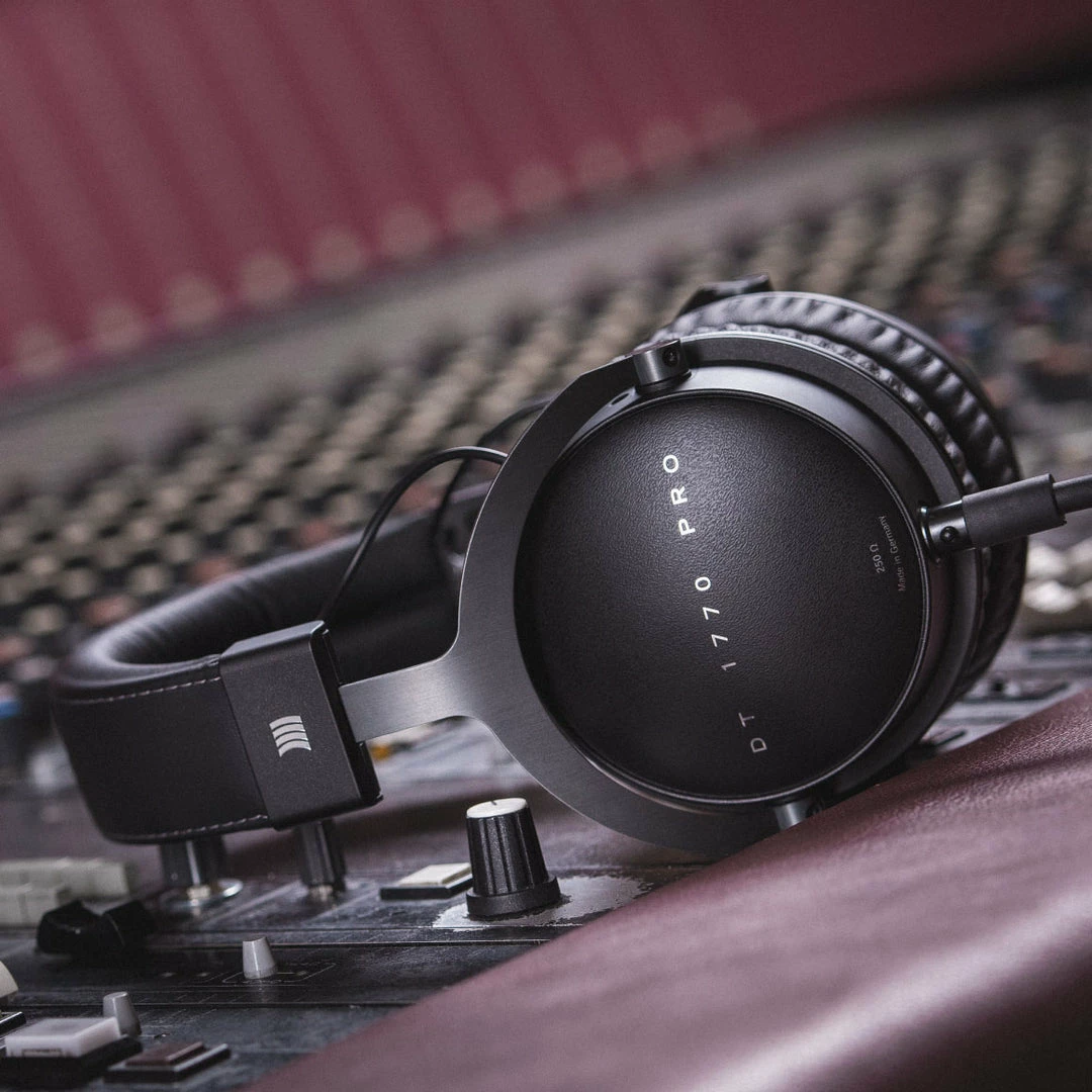 Brand new 🥰 Flagship Headphones Beyerdynamic - DT 1770 PRO 😀 14 Flagship Headphones Beyerdynamic - DT 1770 PRO