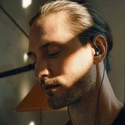 Sennheiser - IE 300 In-Ears For Beginners