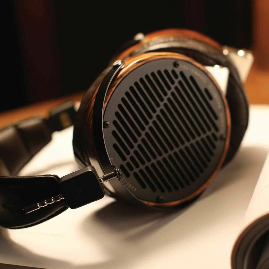 Best reviews of ๐ฅ Flagship Headphones Audeze - LCD-3 ๐ 10 Flagship Headphones Audeze - LCD-3